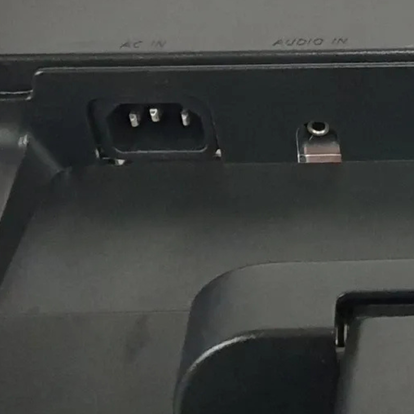 Lenovo ThinkVision L1711p 17 Inch CCTV Monitor