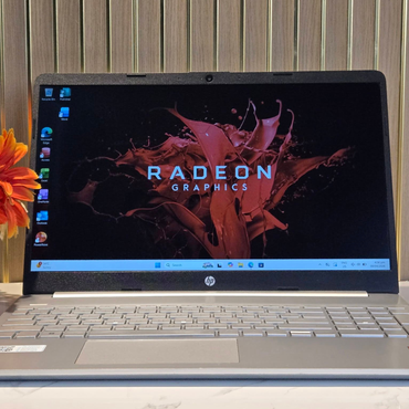 لابتوب HP 15 Ryzen 7 8GB SSD 512GB