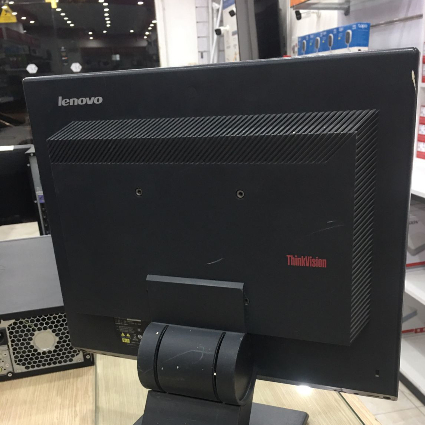 Lenovo ThinkVision L1711p 17 Inch CCTV Monitor