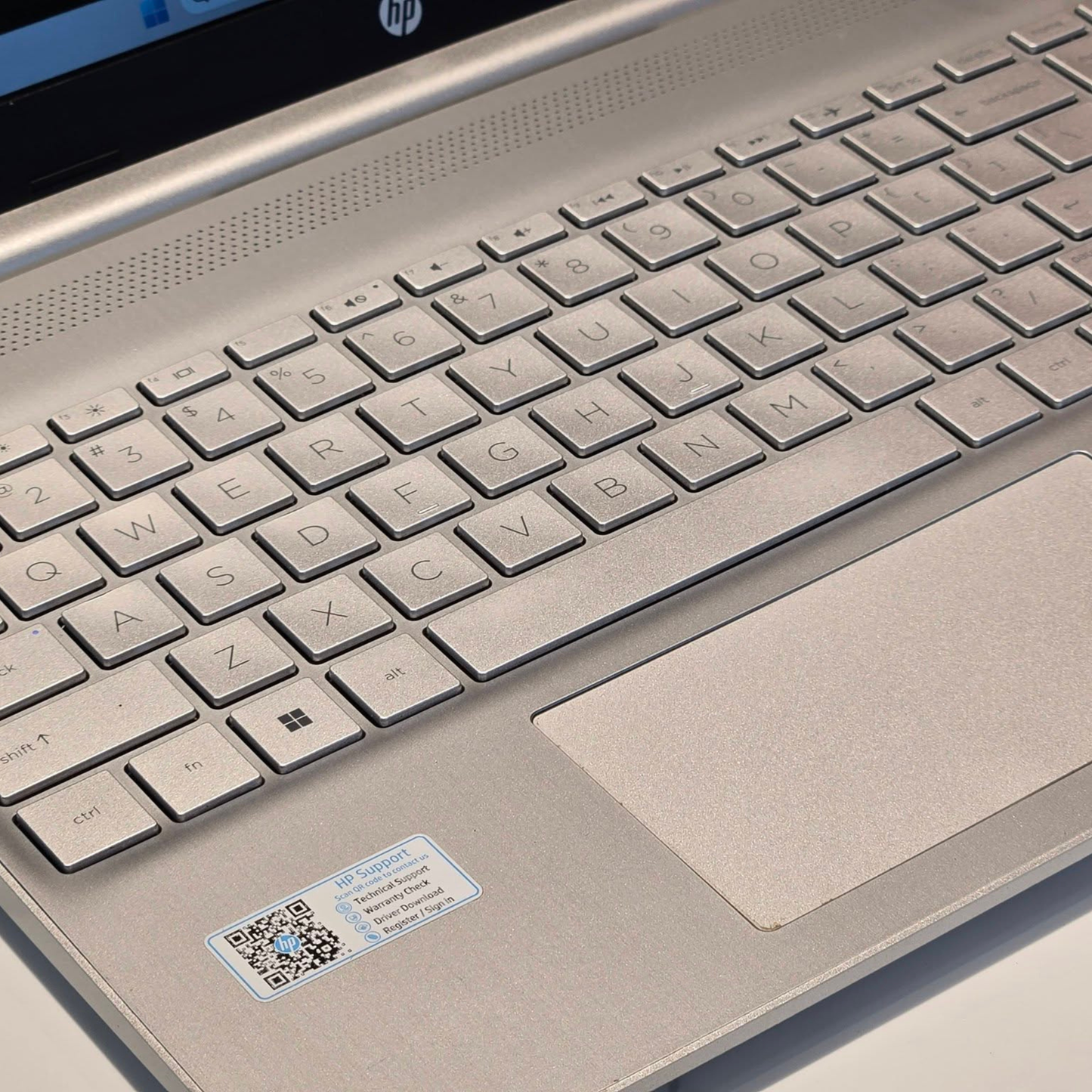 لابتوب HP 15 Ryzen 7 8GB SSD 512GB