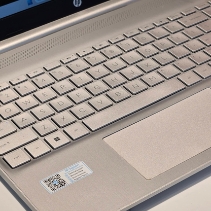 لابتوب HP 15 Ryzen 7 8GB SSD 512GB