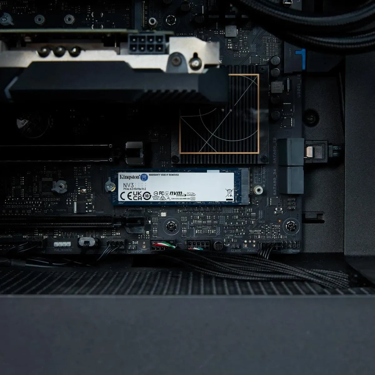 محرك أقراص كينغستون NVMe SSD سعة 1 تيرابايت من الجيل الرابع